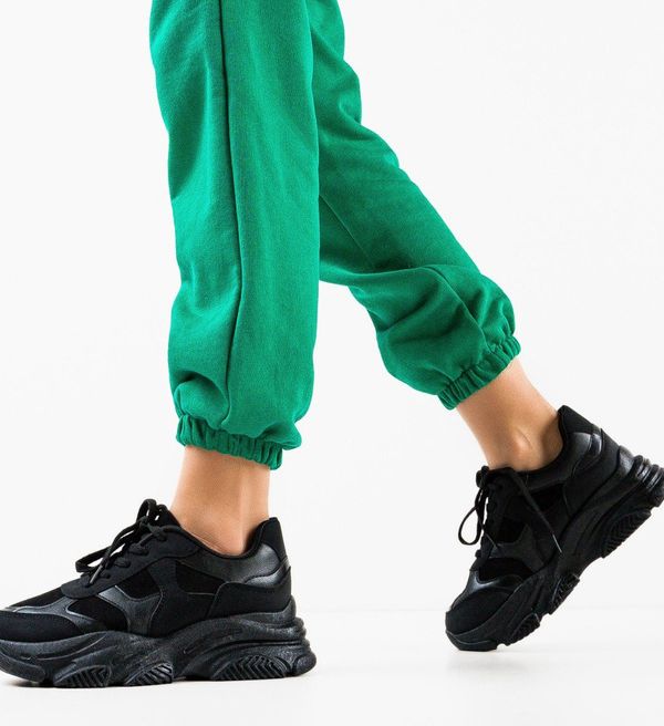 Ali Спортни Hull Черни