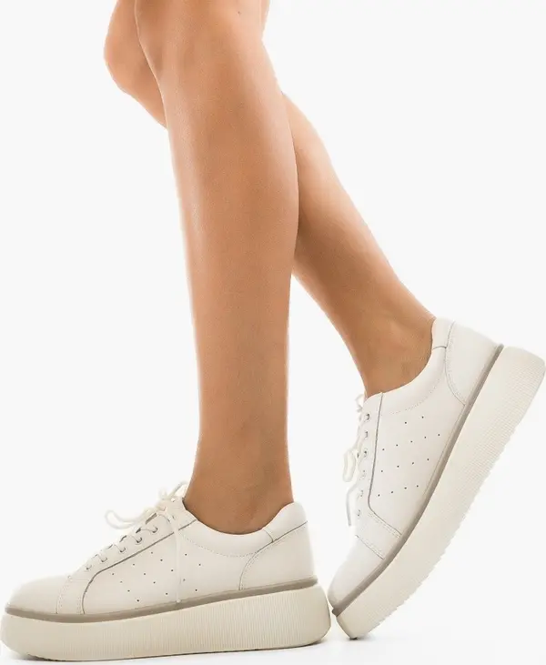 Angel Blue Спортни Jebry Бели