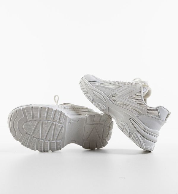 Carolie Спортни Joon Бели