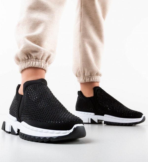 Ali Спортни Kadie Черни