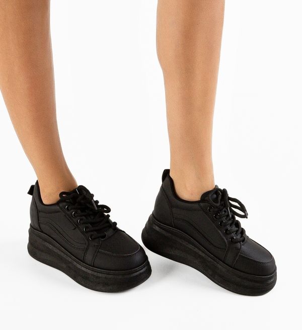 Mei Спортни Kahore Черни