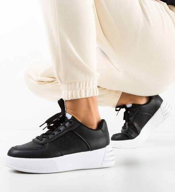 Botinelli Спортни Kaia Черни