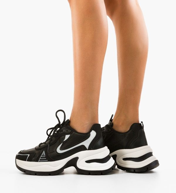 Ali Спортни Kaya Черни