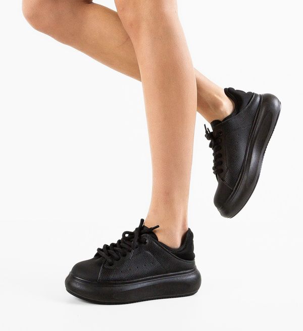 Mei Спортни Keeny Черни