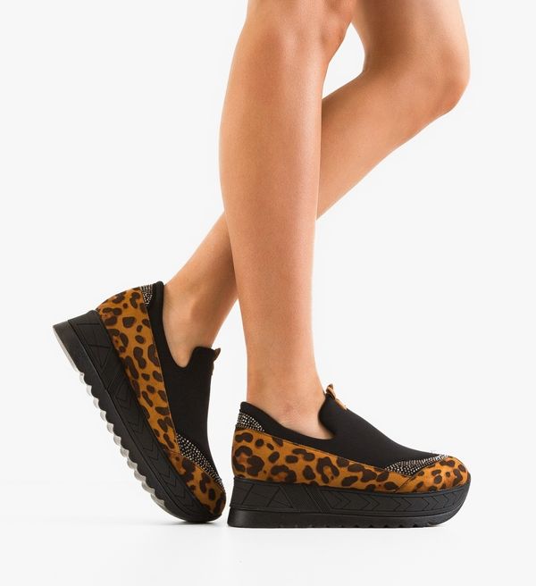 Mei Спортни Kern Черни