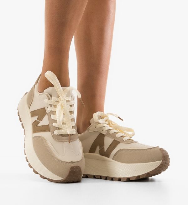 Maria Спортни Kinke Черни