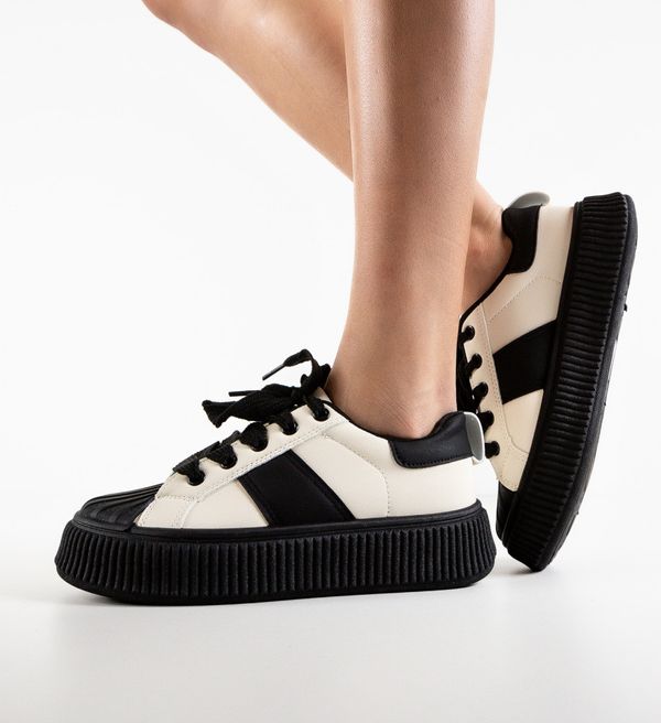 Mei Спортни Kiona Бежов