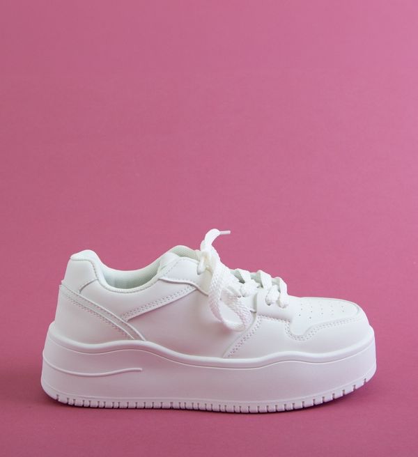 Maria Спортни Kramy Бели