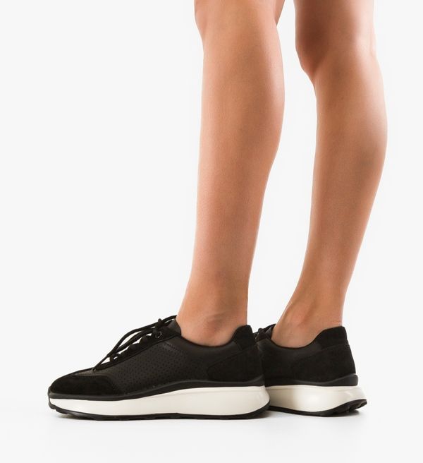 Mei Спортни Kyunef Черни