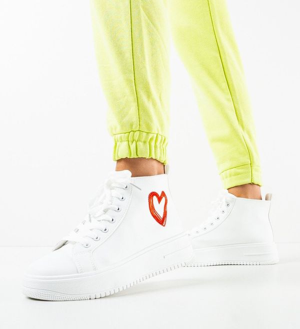 Maria Спортни Lovika Бели