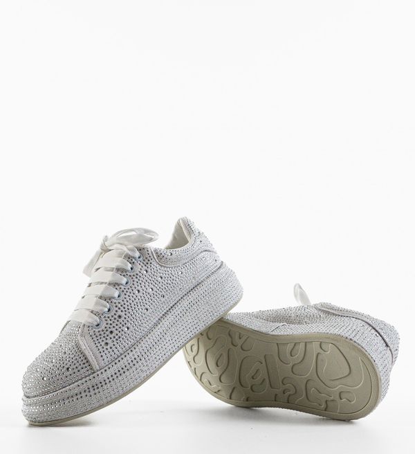 Carolie Спортни Maaike Бели