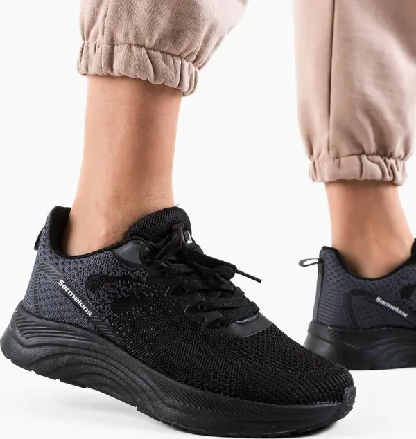 Zoha Спортни Mae Черни