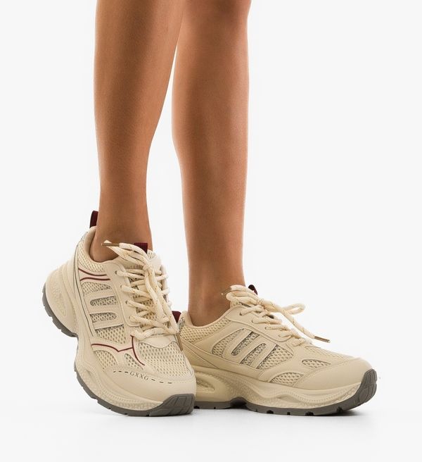 Maria Спортни Maia Многоцветни