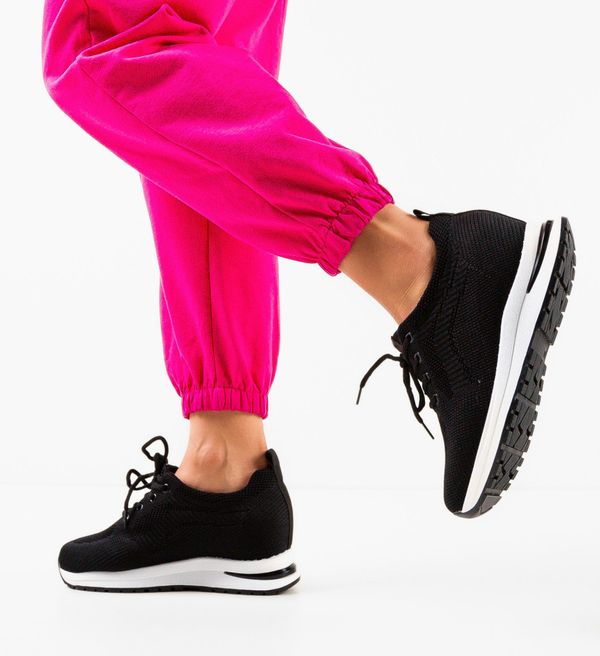 Mei Спортни Marc Черни