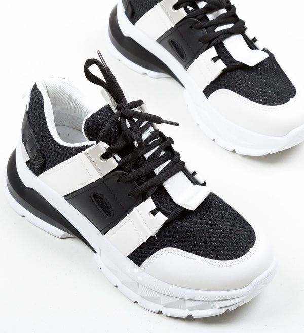 Ali Спортни Marc Черни