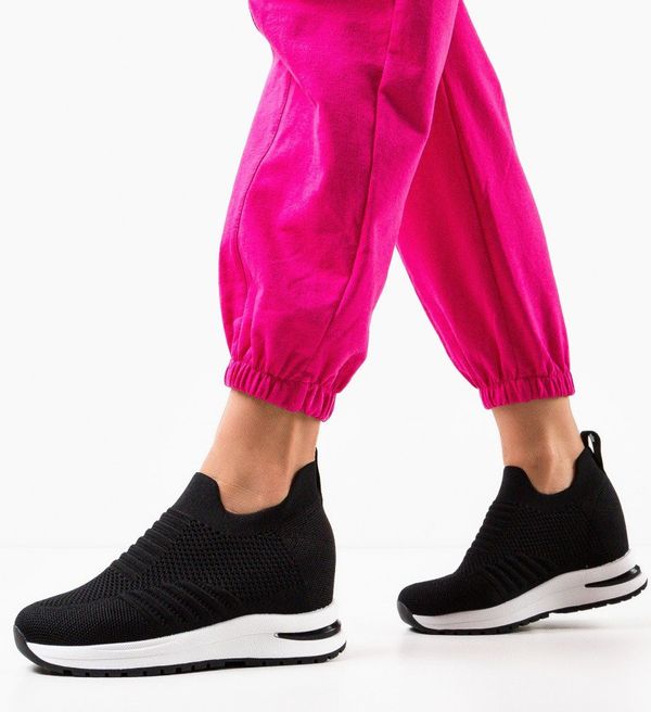 Mei Спортни Marcos Черни