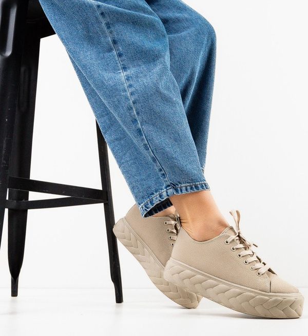 Ali Спортни Mason Каки