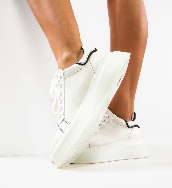 Ali Спортни Mcgee Бели