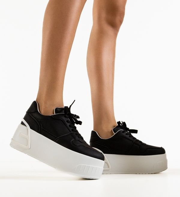 Mei Спортни Mierek Черни