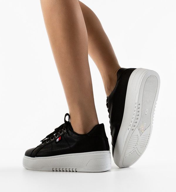 Maria Спортни Morris Черни