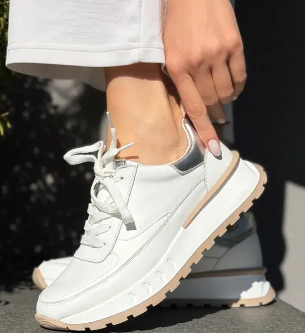 Angel Blue Спортни Myrya Бели