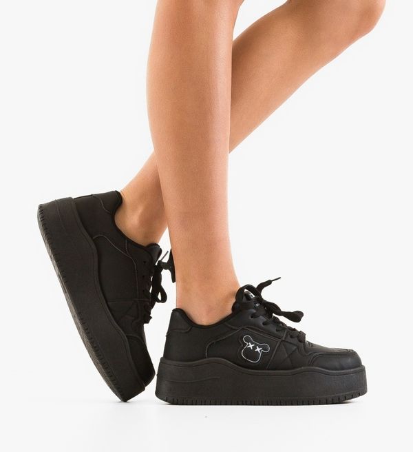 Maria Спортни Myuty Черни