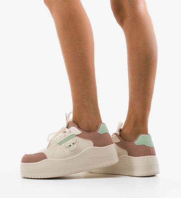 Maria Спортни Myuty Розов