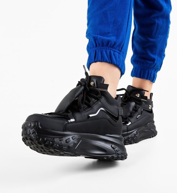 Mei Спортни Myzor Черни