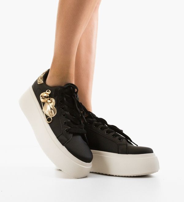 Ali Спортни Neela Черни