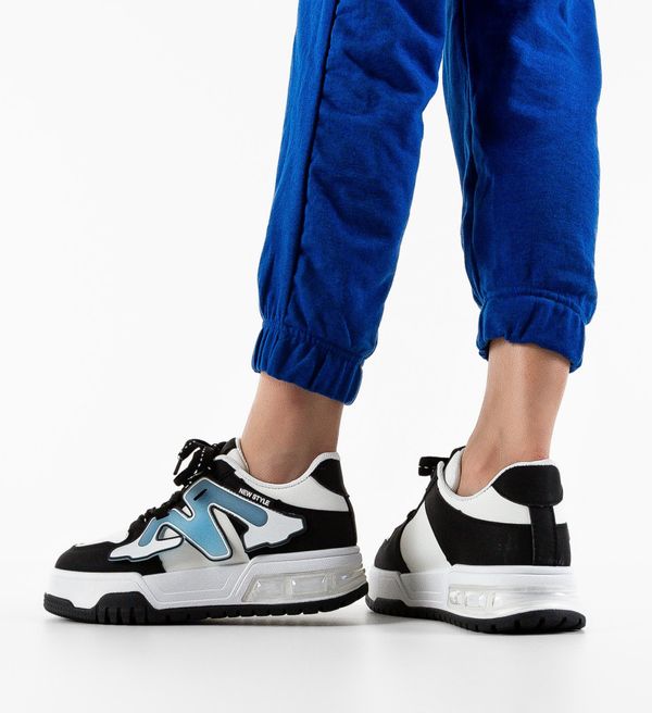 Botinelli Спортни Niustile Черни