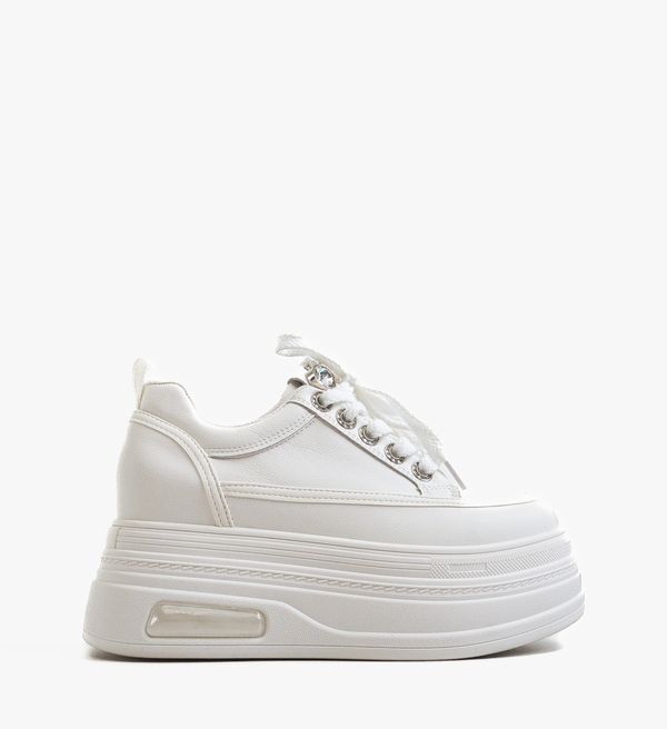 Zoha Спортни Nyxa Бели