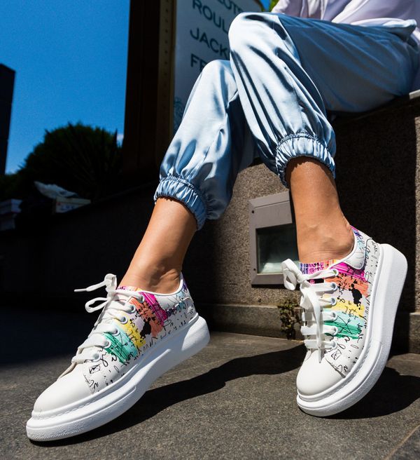 Maria Спортни обувки Ebona Бели