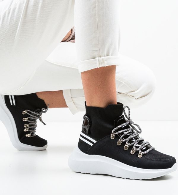 Botinelli Спортни обувки Lamber Черни