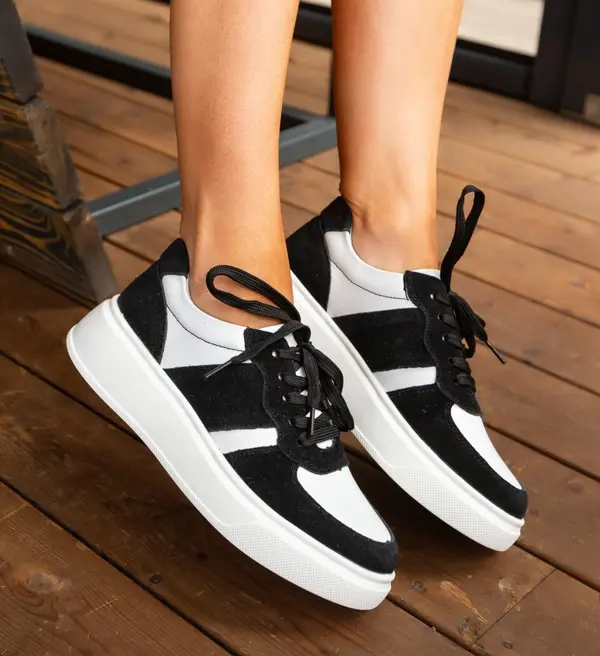 Botinelli Спортни обувки Miriam Черни