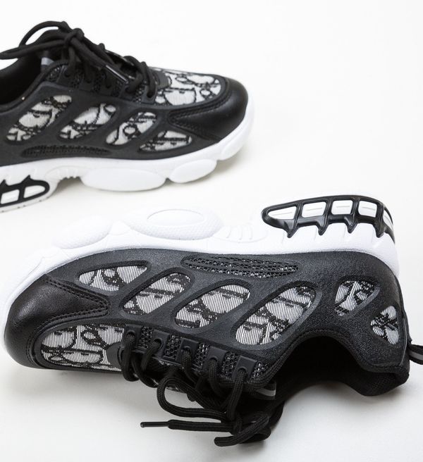 Mei Спортни обувки Nikola Черни