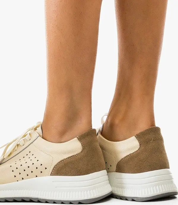 Botinelli Спортни обувки Trybary Бежов