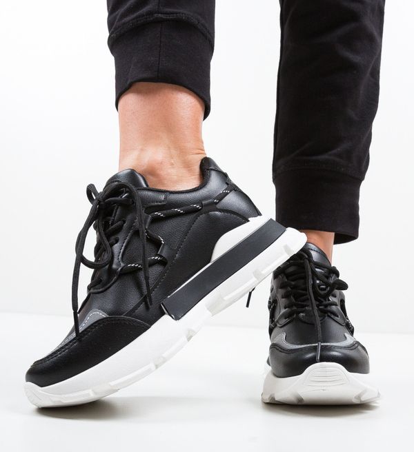 Ali Спортни обувки Tyla Черни