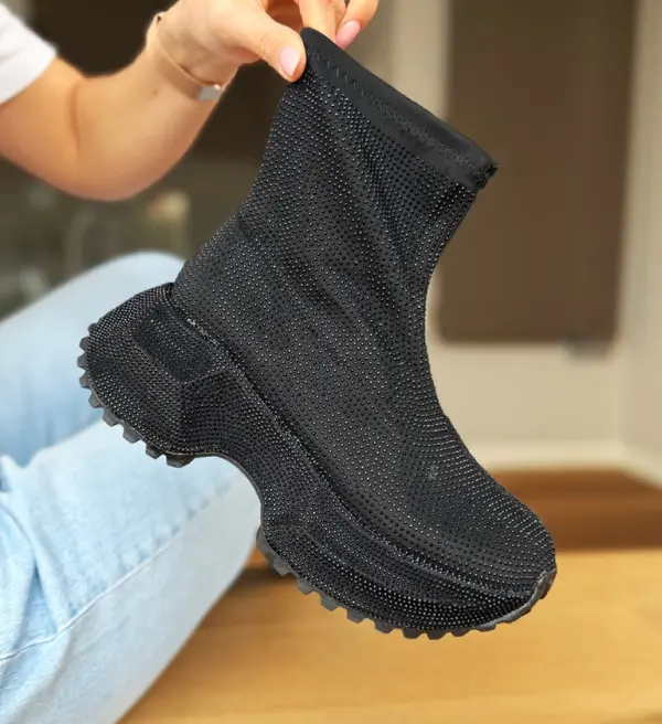 Carolie Спортни Ojjre Черни