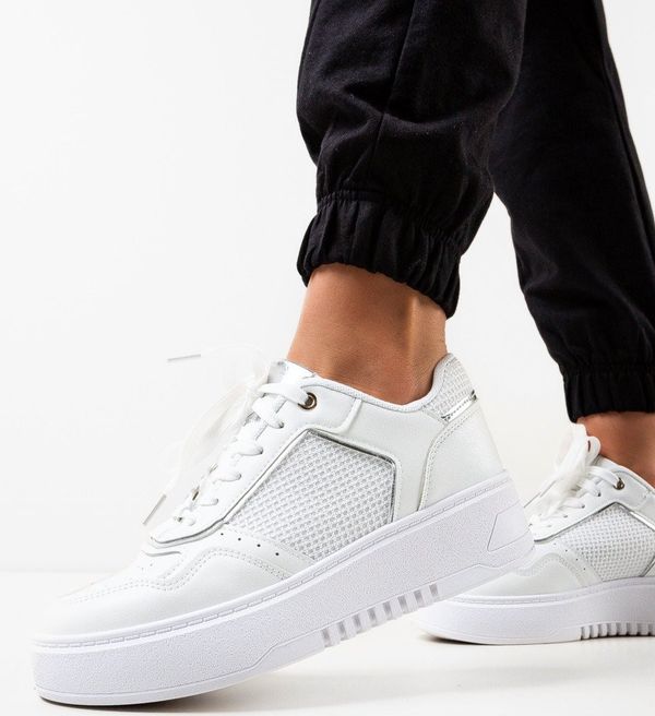 Kavia Спортни Ostar Бели