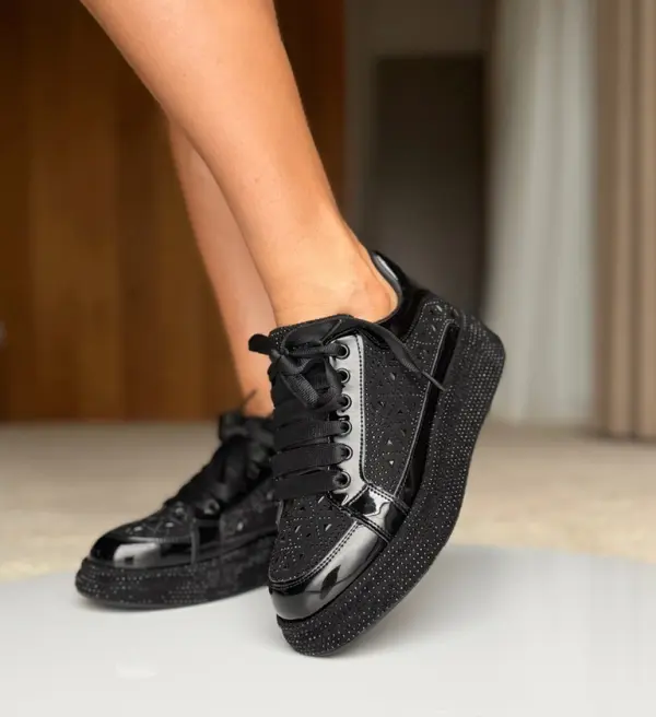 Carolie Спортни Pepe Черни