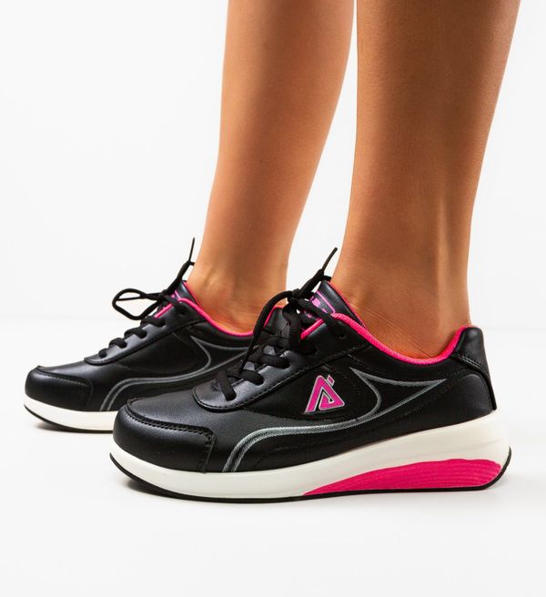 Zoha Спортни Pokaza 3 Черни