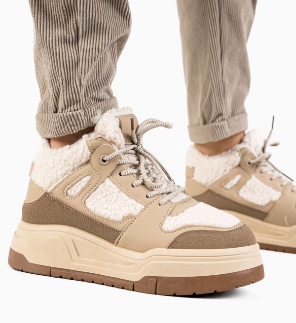 Maria Спортни Pupujen Бежов