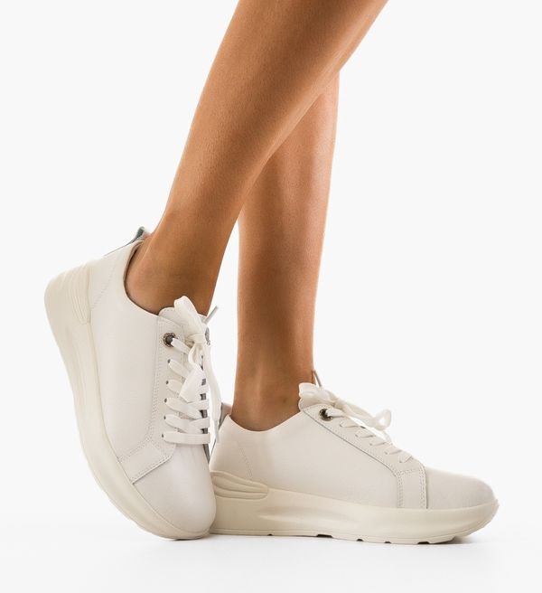 Angel Blue Спортни Rally Бели