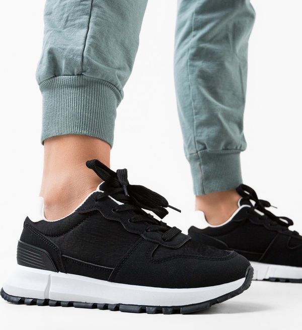 Mei Спортни Riya Черни