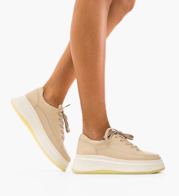 Angel Blue Спортни Ronda Бежов