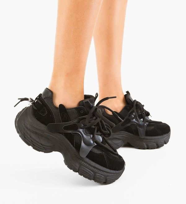 Angel Blue Спортни Rosendo Черни