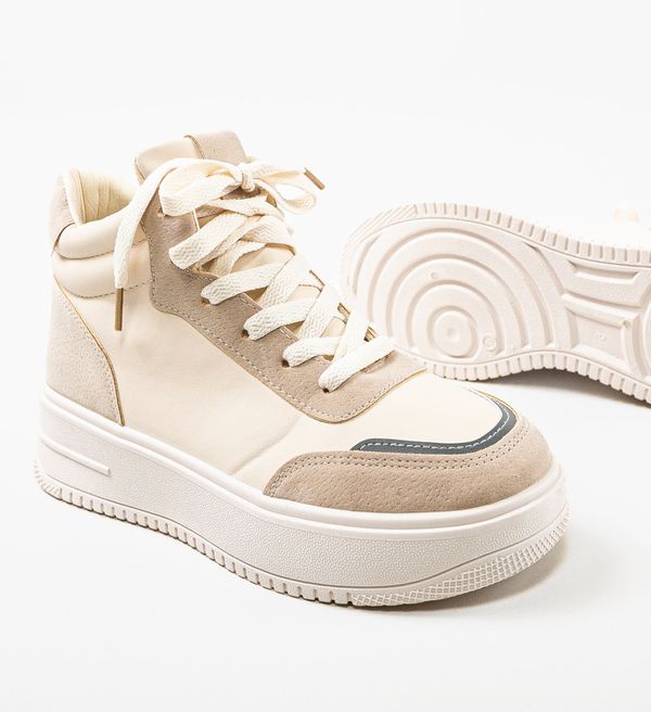 Maria Спортни Sedio Бежов