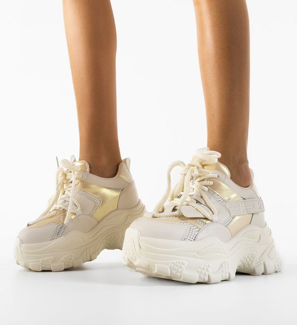 Mei Спортни Shan Бежов