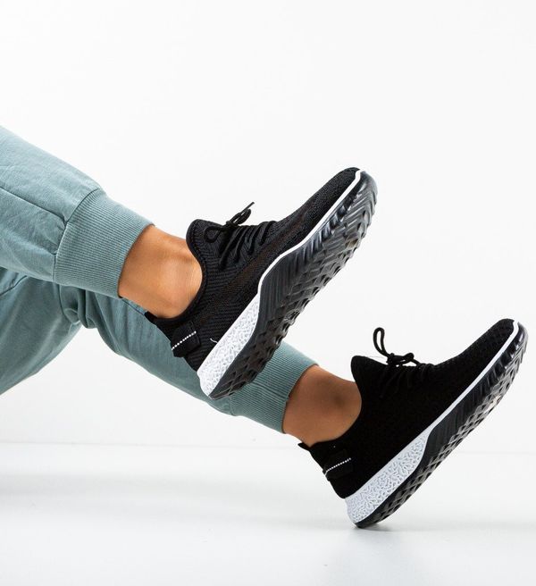 Mei Спортни Shani Черни