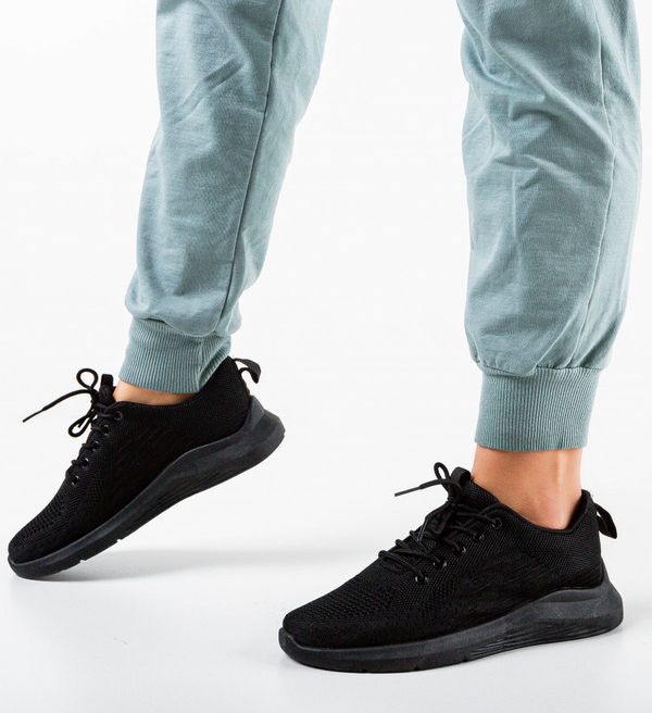 Mei Спортни Skandinavi Черни